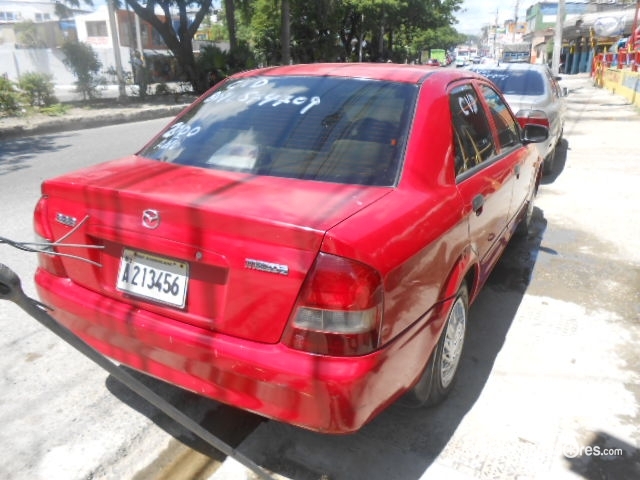 Mazda 323 Carros en venta