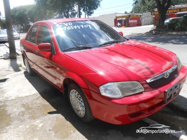 Mazda 323 Carros en venta