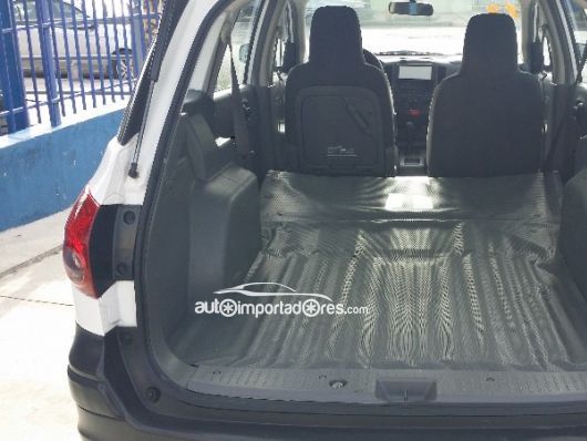 Nissan AD Hatchback en venta