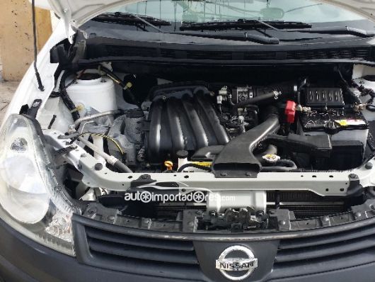 Nissan AD Hatchback en venta