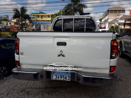 Mitsubishi L200 Camioneta en venta