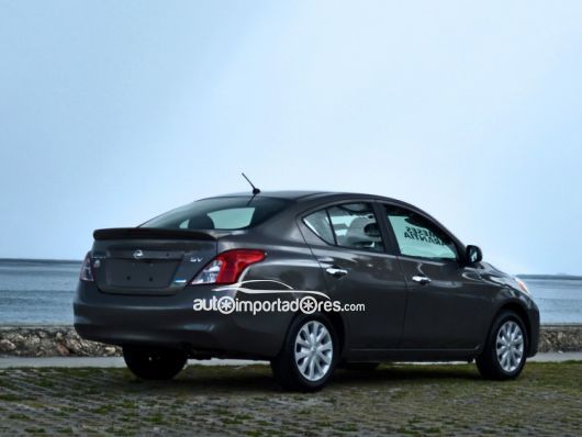 Nissan Versa Carros en venta