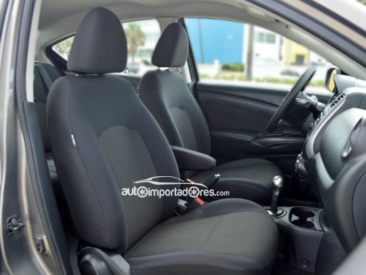 Nissan Versa Carros en venta