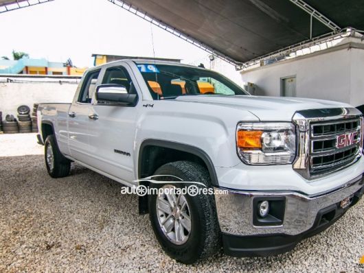 GMC Sierra Camioneta en venta