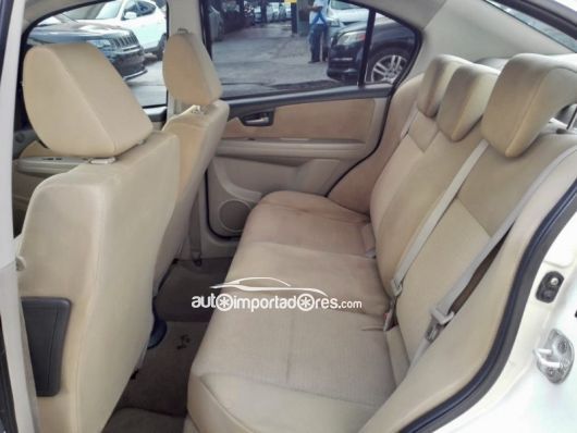 Suzuki SX4 Carros en venta