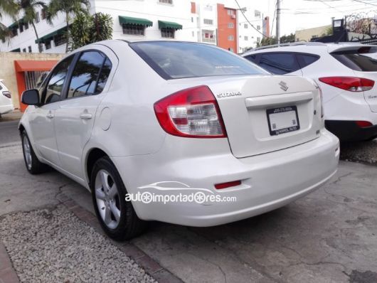 Suzuki SX4 Carros en venta