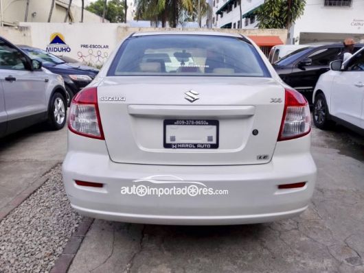 Suzuki SX4 Carros en venta