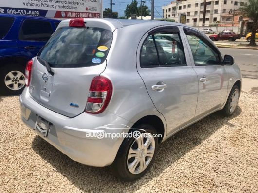 Nissan March Hatchback en venta