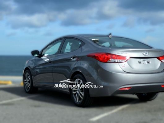 Hyundai Elantra Carros en venta