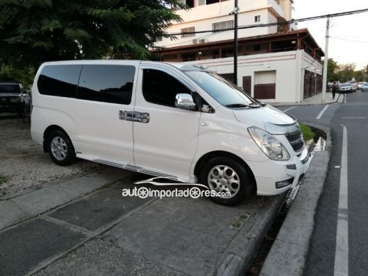 Hyundai Grand Starex Minivan en venta