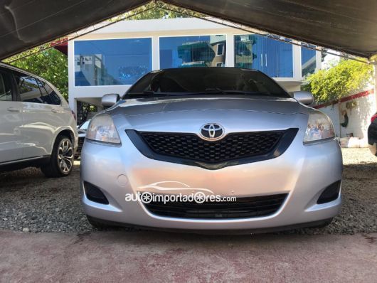 Toyota Yaris Carros en venta
