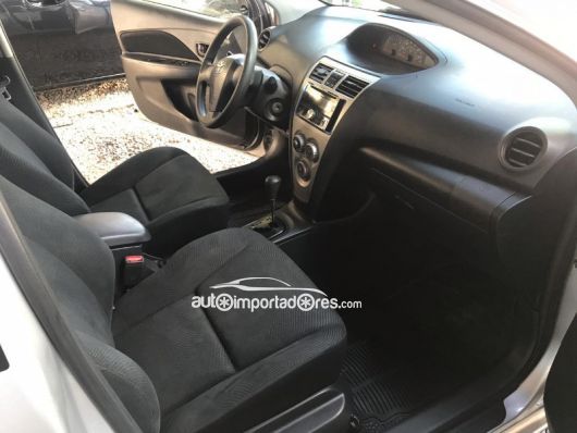 Toyota Yaris Carros en venta