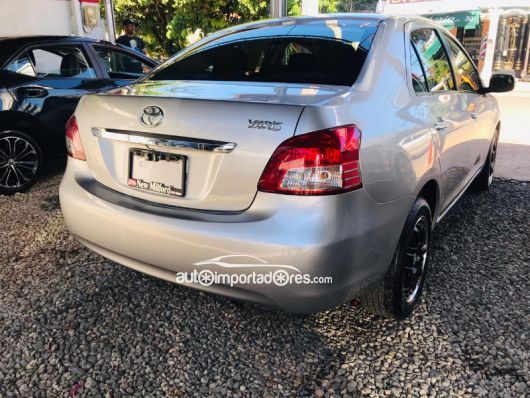 Toyota Yaris Carros en venta