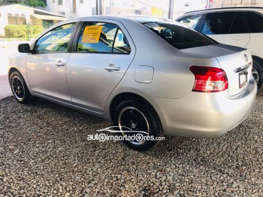 Toyota Yaris Carros en venta