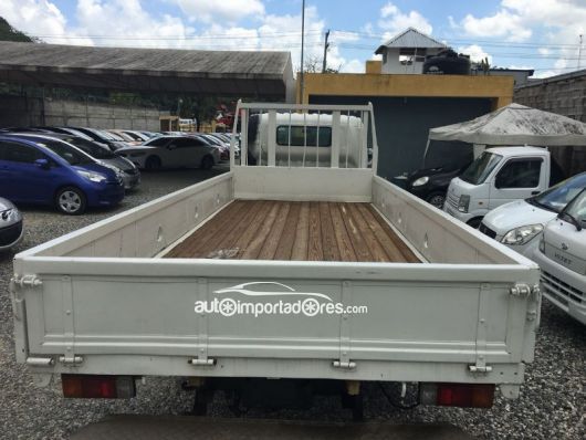 Hino WU Camion en venta