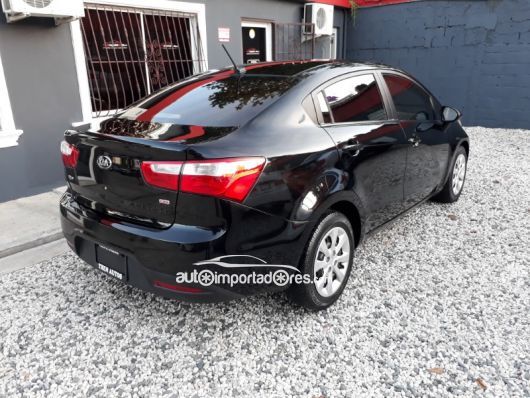 Kia Rio Carros en venta