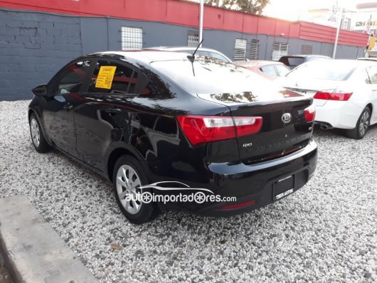 Kia Rio Carros en venta