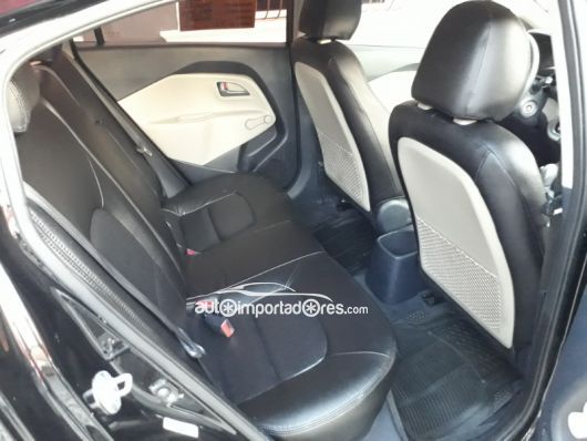 Kia Rio Carros en venta