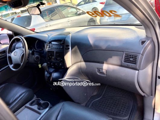 Toyota Sienna Minivan en venta