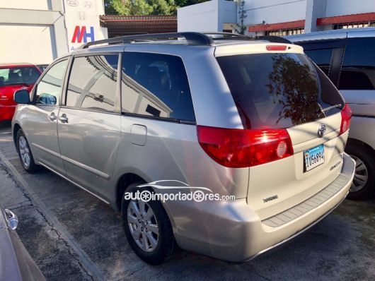 Toyota Sienna Minivan en venta