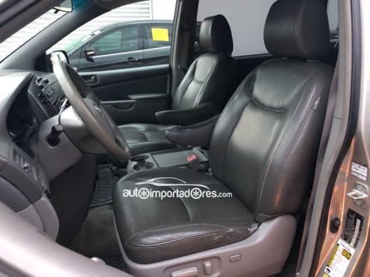 Toyota Sienna Minivan en venta
