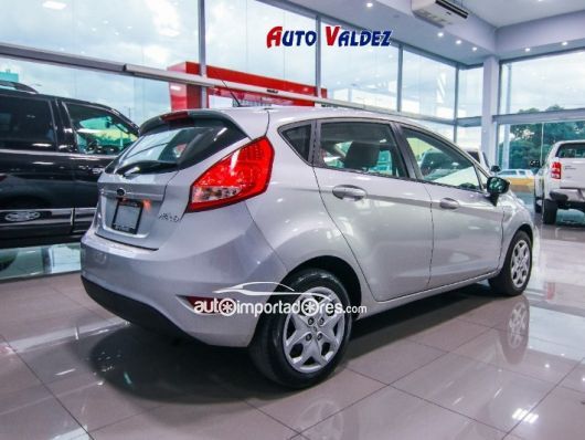 Ford Fiesta Carros en venta