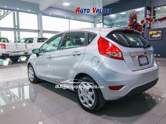 Ford Fiesta Carros en venta