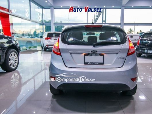 Ford Fiesta Carros en venta