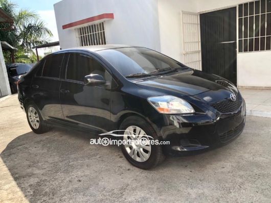 Toyota Yaris Carros en venta