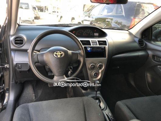 Toyota Yaris Carros en venta