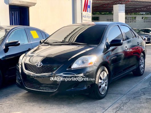 Toyota Yaris Carros en venta