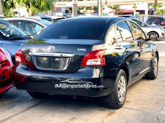 Toyota Yaris Carros en venta