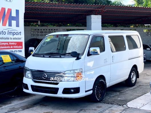 Nissan Caravan Minivan en venta