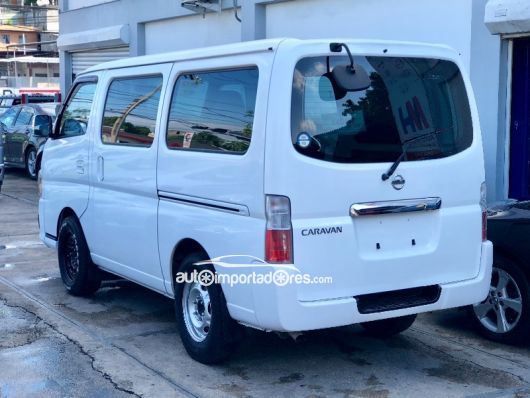 Nissan Caravan Minivan en venta
