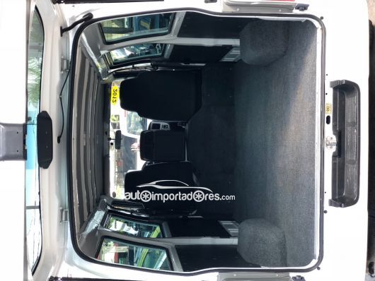 Nissan Caravan Minivan en venta