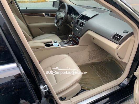 Mercedes-Benz Clase C Carros en venta