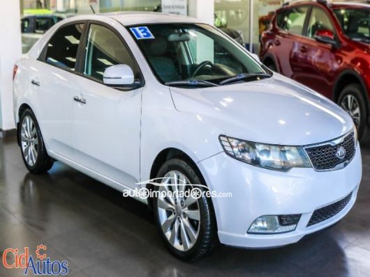 Kia Cerato Carros en venta