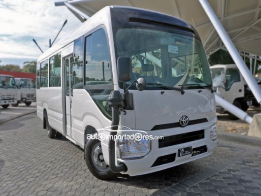Toyota Coaster Autobus en venta