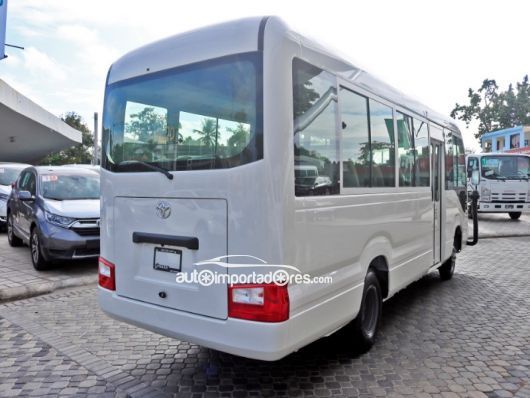 Toyota Coaster Autobus en venta