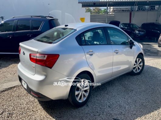 Kia Rio Carros en venta