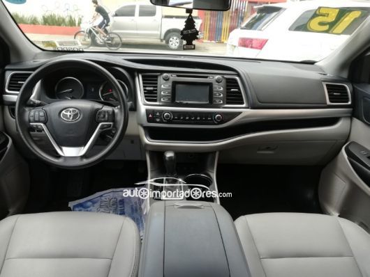 Toyota Highlander Jeepeta en venta
