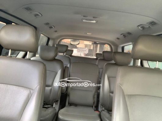 Hyundai Grand Starex Minivan en venta