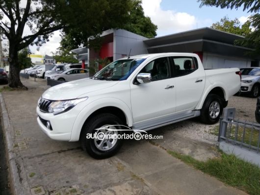 Mitsubishi L200 Camioneta en venta