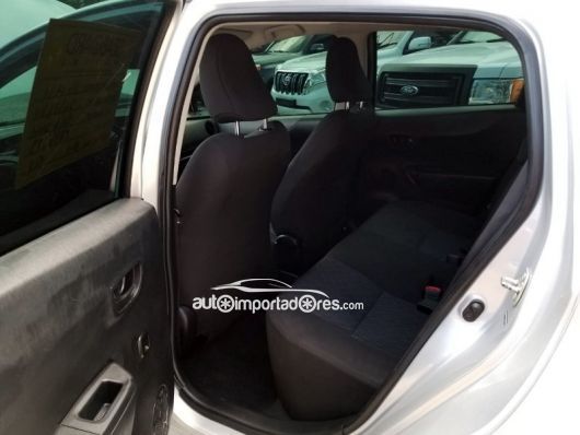 Toyota Yaris Carros en venta