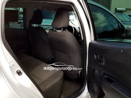Toyota Yaris Carros en venta