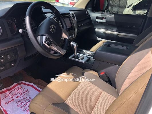 Toyota Tundra Camioneta en venta
