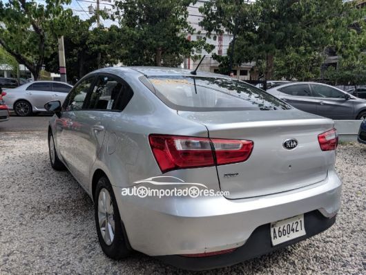 Kia Rio Carros en venta