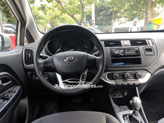 Kia Rio Carros en venta
