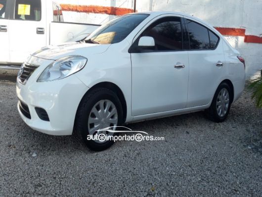 Nissan Versa Carros en venta
