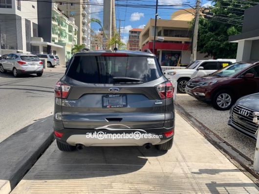 Ford Escape Jeepeta en venta